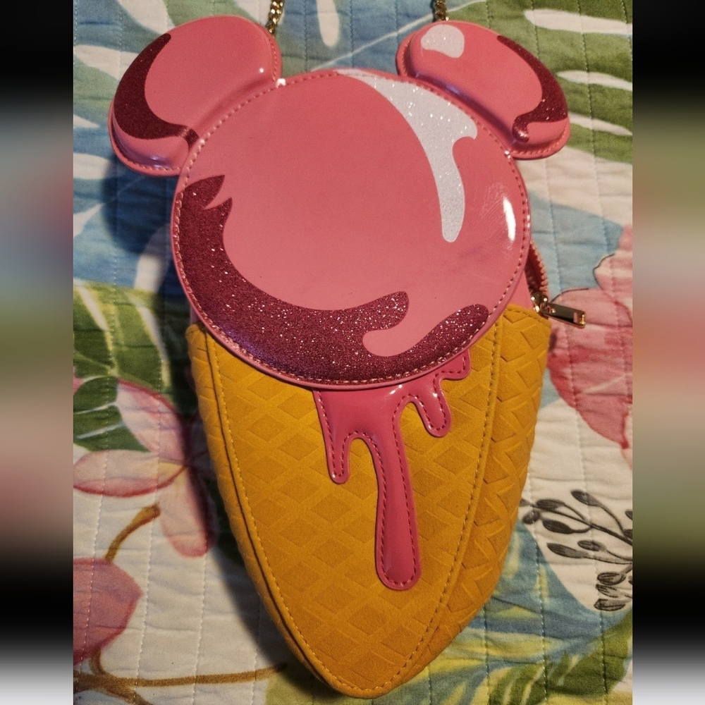 Disney Parks EPCOT Italy I LOVE GELATO Mickey Ice Cream Cone Crossbody Bag